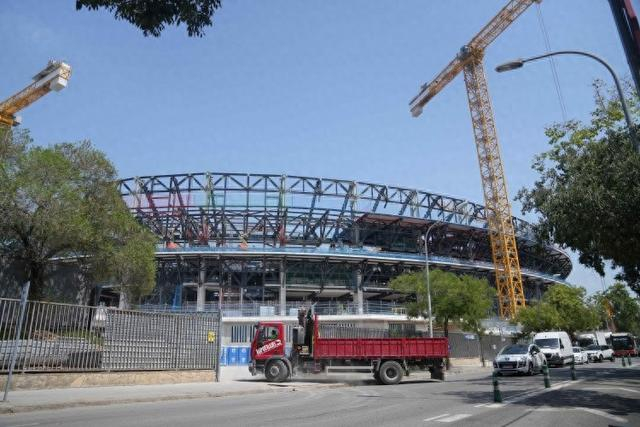 每体：没能及时重返诺坎普球场引起巴萨会员的不满