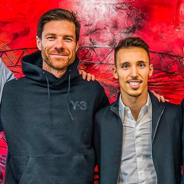 开云-先签本菲卡左闸再追扎卡，这个夏天药厂有点凶