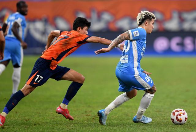 观点：什么是“1.5号”守门员？河南队35岁老将王国明给出近乎完美的答案