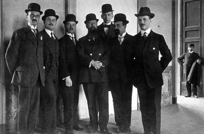 开云注册入口-搞砸生日汇演遭双杀 小因扎吉用人失察继续甩锅