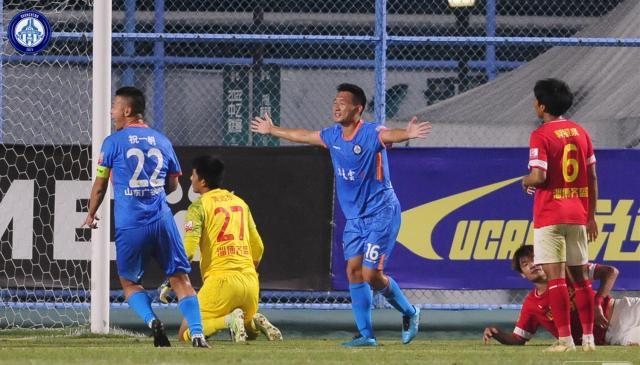 开云APP-10年从业余队到中甲 听济南兴洲老总讲述越级心路