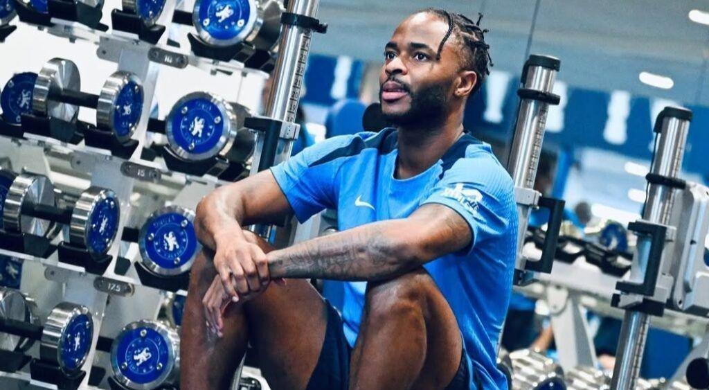 开云注册入口-记者：富勒姆和水晶宫都询问了斯特林的情况，那不勒斯也有意