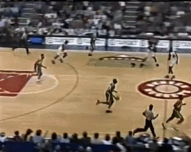 开云在线-时代先驱：巨人时代的另类内线 坎普是原始字母哥