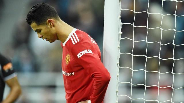 开云注册入口-对朗尼克不满 C罗下最后通牒 本赛季结束后或走人