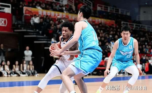 掀翻联盟第4！2名辽粤弃将成功臣，一个6中5砍2双，一个末节12分