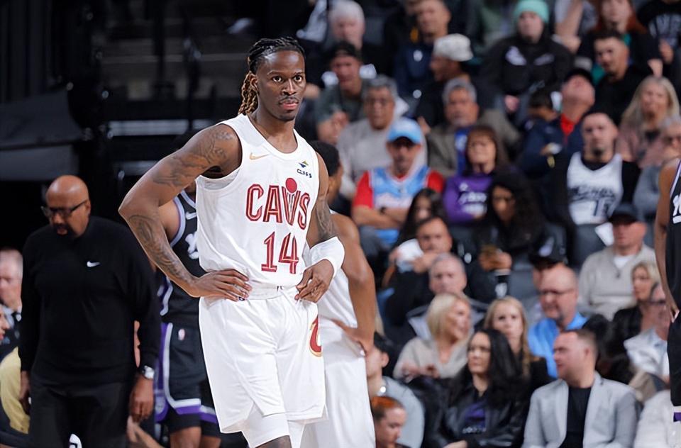 开云体育下载-国王真是太慷慨了，他们把顶级外线大闸几乎白送给了骑士？