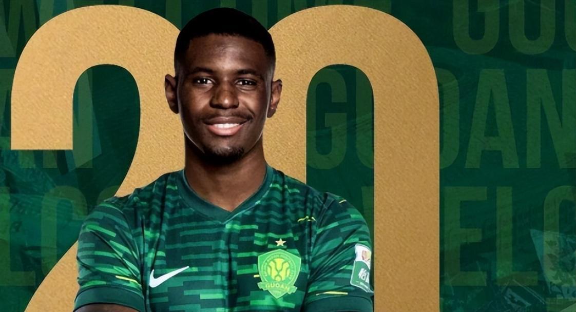 国安VS山东泰山：塞鸟坐镇中场，4大外援领衔出击，张玉宁冲锋