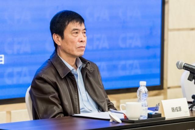 开云-【夜读】中国男足变身拉拉队为女足加油！