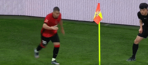 开云APP-一场1-0，让中超榜首易主，神仙进球诞生：第79分钟角球破门绝杀