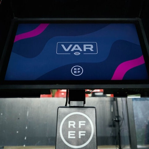 六台曝皇马战赫罗纳VAR未发现姆巴佩流血|基利安·姆巴佩|皇家马德里|裁判|比赛|社交媒体_新浪体育_新浪新闻